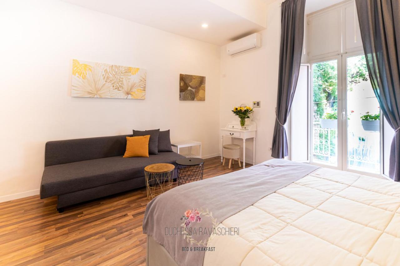 Duchessa Ravaschieri Bed And Breakfast 나폴리 외부 사진