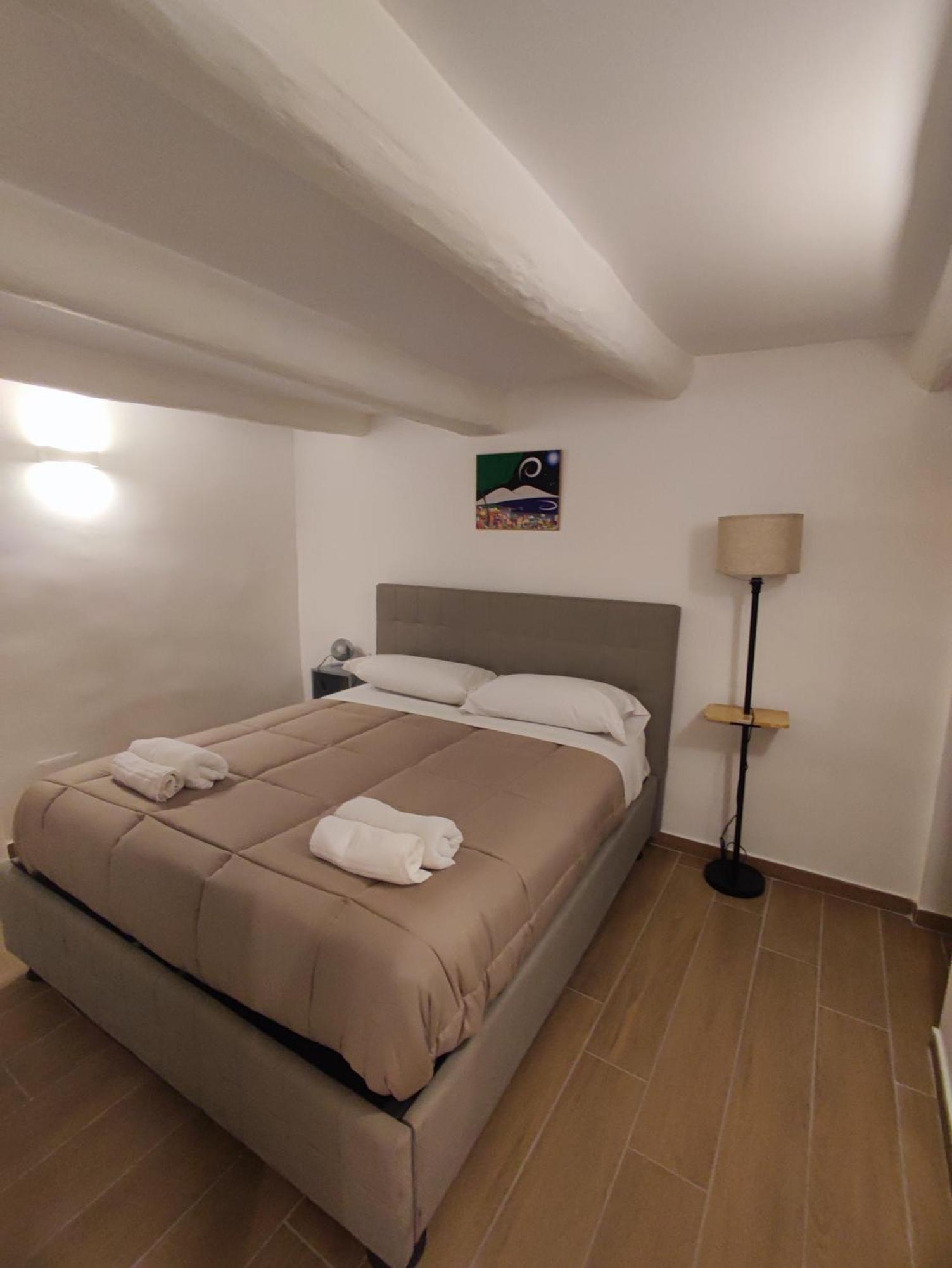 Duchessa Ravaschieri Bed And Breakfast 나폴리 외부 사진